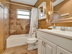 2921 W Crosley Dr W E, West Palm Beach FL 33415