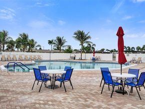 2921 W Crosley Dr W E, West Palm Beach FL 33415