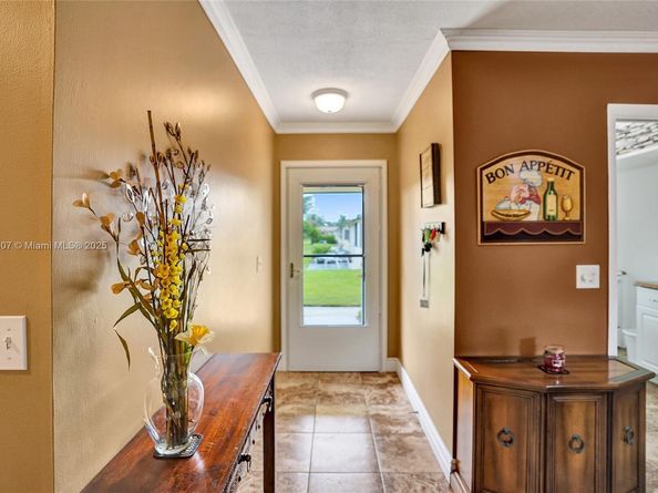 2921 W Crosley Dr W E, West Palm Beach FL 33415