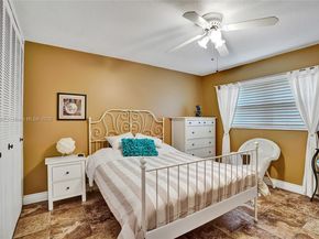 2921 W Crosley Dr W E, West Palm Beach FL 33415