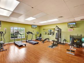 2921 W Crosley Dr W E, West Palm Beach FL 33415