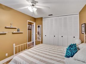 2921 W Crosley Dr W E, West Palm Beach FL 33415