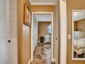 2921 W Crosley Dr W E, West Palm Beach FL 33415