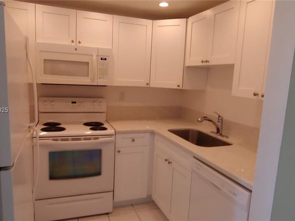 1400 NE 54th St 206, Fort Lauderdale FL 33334