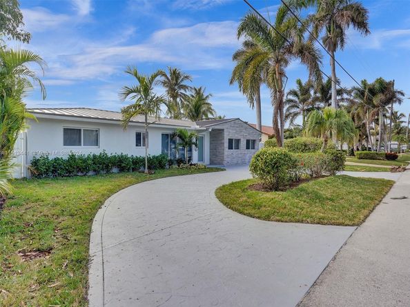 2560 SE 9th St, Pompano Beach FL 33062