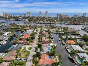 2560 SE 9th St, Pompano Beach FL 33062