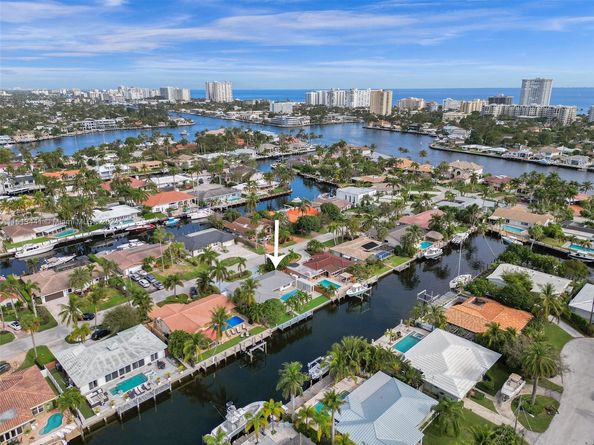 2560 SE 9th St, Pompano Beach FL 33062