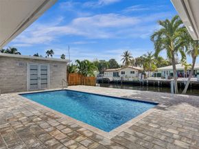 2560 SE 9th St, Pompano Beach FL 33062