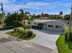 2560 SE 9th St, Pompano Beach FL 33062