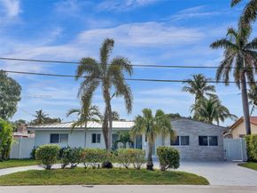2560 SE 9th St, Pompano Beach FL 33062