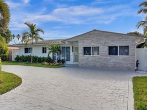 2560 SE 9th St, Pompano Beach FL 33062