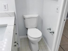 10313 NW 8th St 205, Pembroke Pines FL 33026