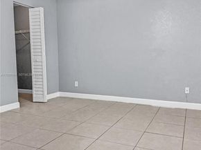 10313 NW 8th St 205, Pembroke Pines FL 33026