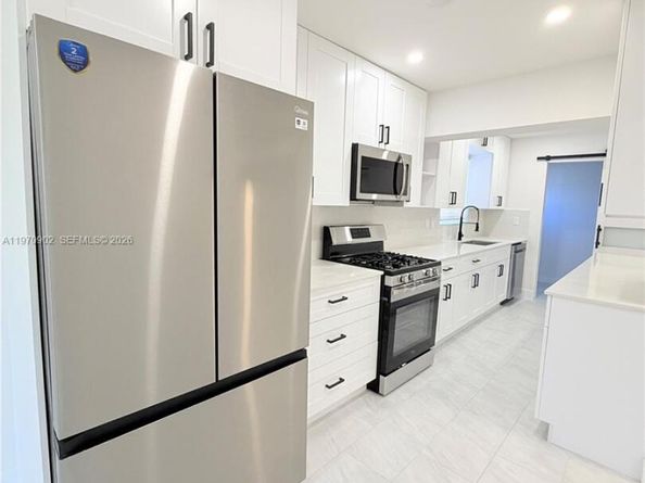 3740 NW 9th Ct, Lauderhill FL 33311