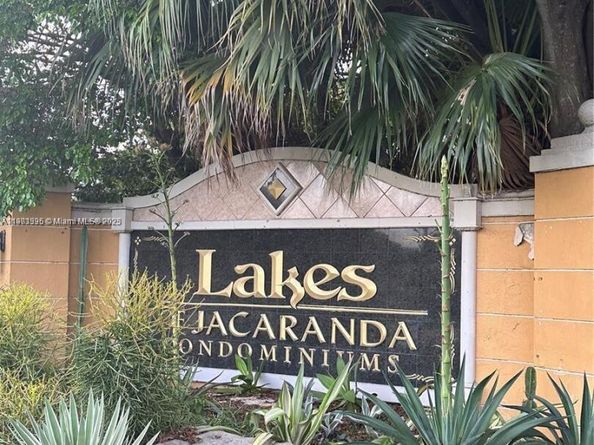 10725 Cleary Blvd 110, Plantation FL 33324