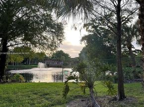 10725 Cleary Blvd 110, Plantation FL 33324