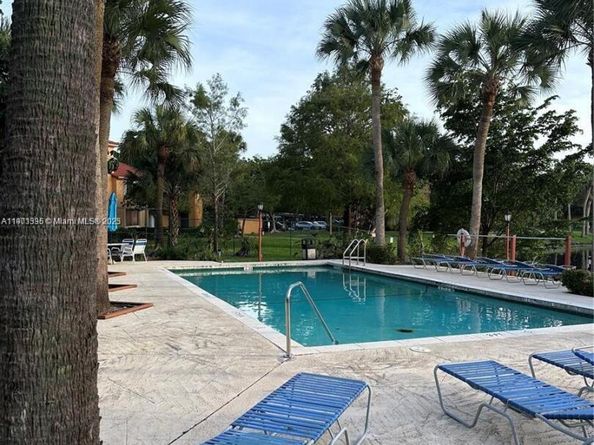 10725 Cleary Blvd 110, Plantation FL 33324