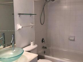 1401 Bay Rd 412, Miami Beach FL 33139