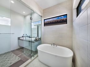 8120 NW 43rd St, Doral FL 33166