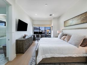 8120 NW 43rd St, Doral FL 33166