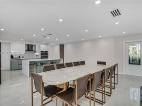 1045 Hollywood Blvd, Hollywood FL 33019