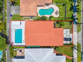 1045 Hollywood Blvd, Hollywood FL 33019