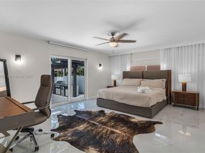 1045 Hollywood Blvd, Hollywood FL 33019