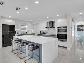 1045 Hollywood Blvd, Hollywood FL 33019