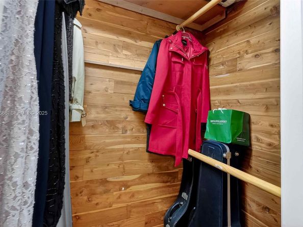 7724 Hawthorne Ave, Miami Beach FL 33141