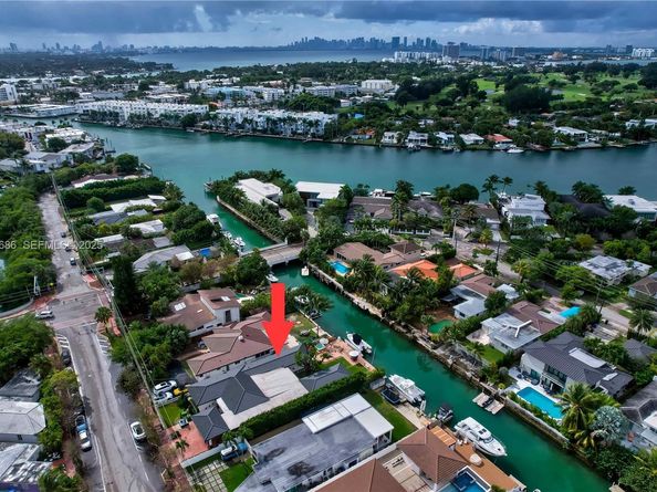 7724 Hawthorne Ave, Miami Beach FL 33141