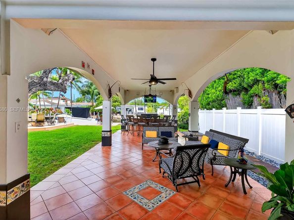 7724 Hawthorne Ave, Miami Beach FL 33141