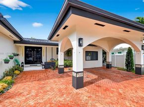 7724 Hawthorne Ave, Miami Beach FL 33141