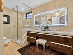 7724 Hawthorne Ave, Miami Beach FL 33141