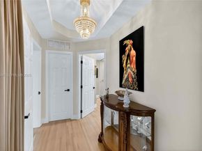 7724 Hawthorne Ave, Miami Beach FL 33141