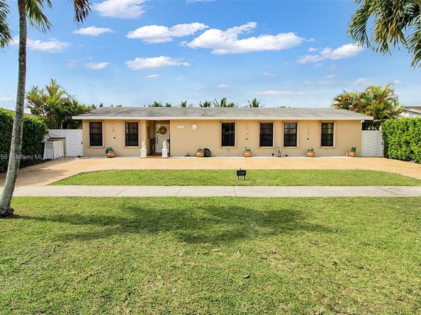 19100 SW 125th Ave, Miami FL 33177