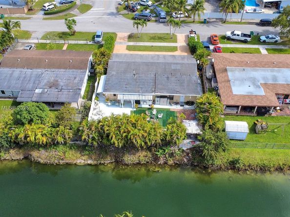 19100 SW 125th Ave, Miami FL 33177