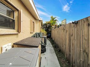 19100 SW 125th Ave, Miami FL 33177