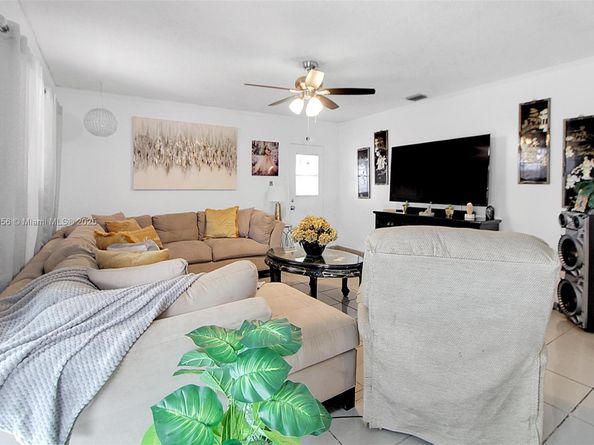 19100 SW 125th Ave, Miami FL 33177