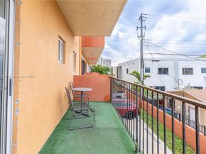 2921 SW 10th St 26, Miami FL 33135