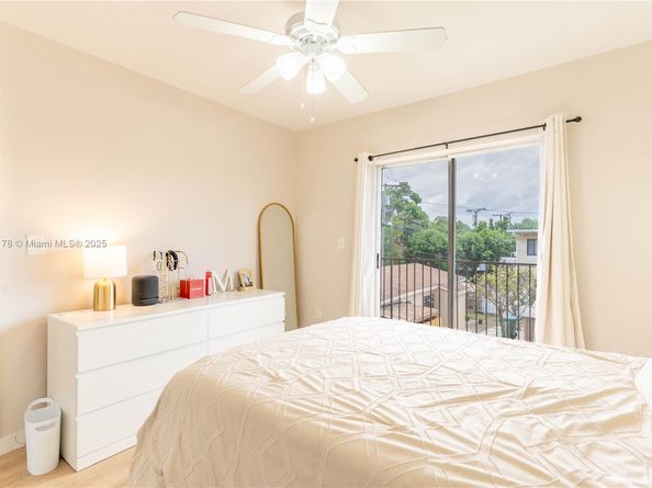 2921 SW 10th St 26, Miami FL 33135