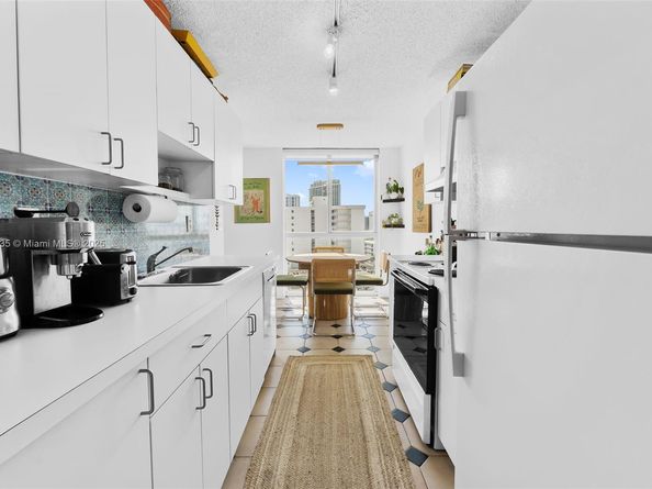 1688 West Ave 1004, Miami Beach FL 33139