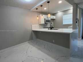 5102 NW 36th St 605, Lauderdale Lakes FL 33319