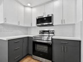 8941 NW 13th St, Plantation FL 33322