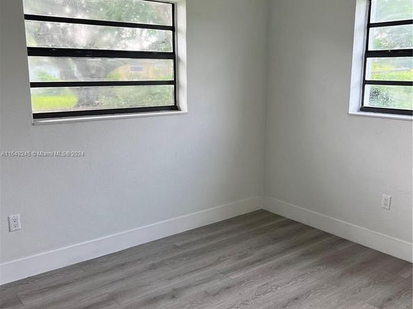 18011 NW 23rd Ave, Miami Gardens FL 33056
