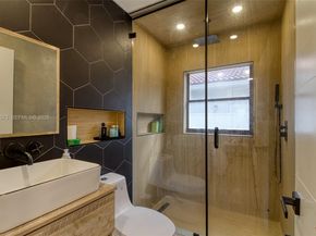 3464 SW 51st St, Hollywood FL 33312