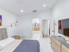 3464 SW 51st St, Hollywood FL 33312