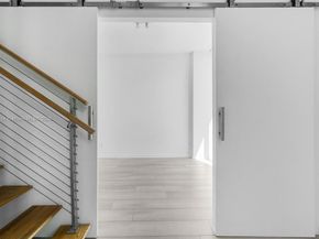 690 SW 1 Ct PHII 19, Miami FL 33130