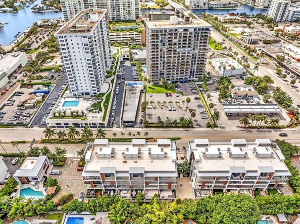 3040 N Ocean Blvd N103, Fort Lauderdale FL 33308