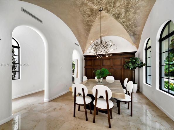 8301 SW 53rd Ave, Miami FL 33143