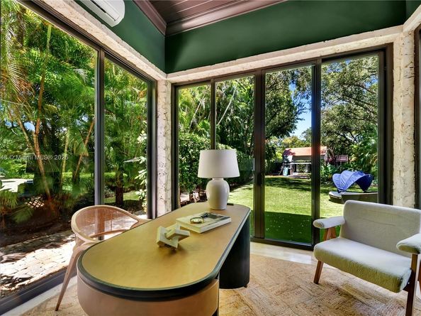 8301 SW 53rd Ave, Miami FL 33143